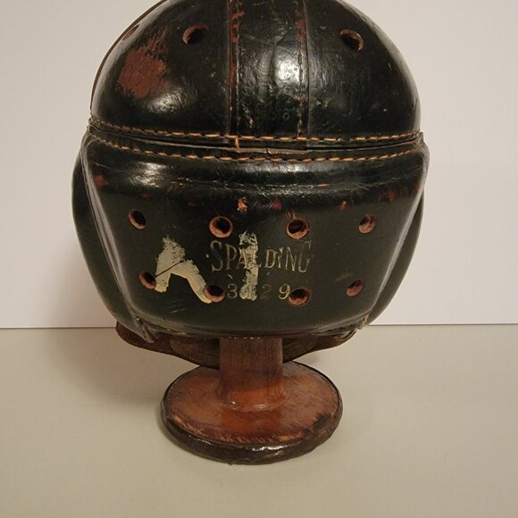 Vintage 1940's Leather Football Helmet - Picture 2 of 11